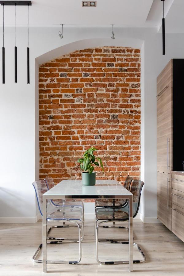 Elegant 2Br, Amazing Old Town Views, Plac Solny Walk To Rynek! Amenities فروتسواف المظهر الخارجي الصورة
